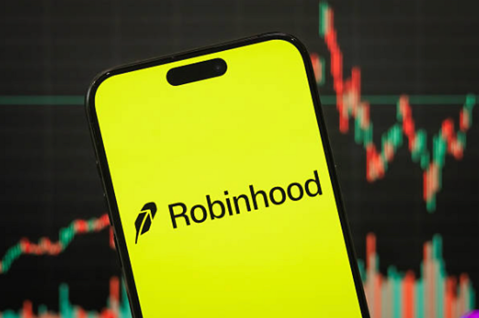 Your Portfolio Never Sleeps: Robinhood Hands the Wheel to AI