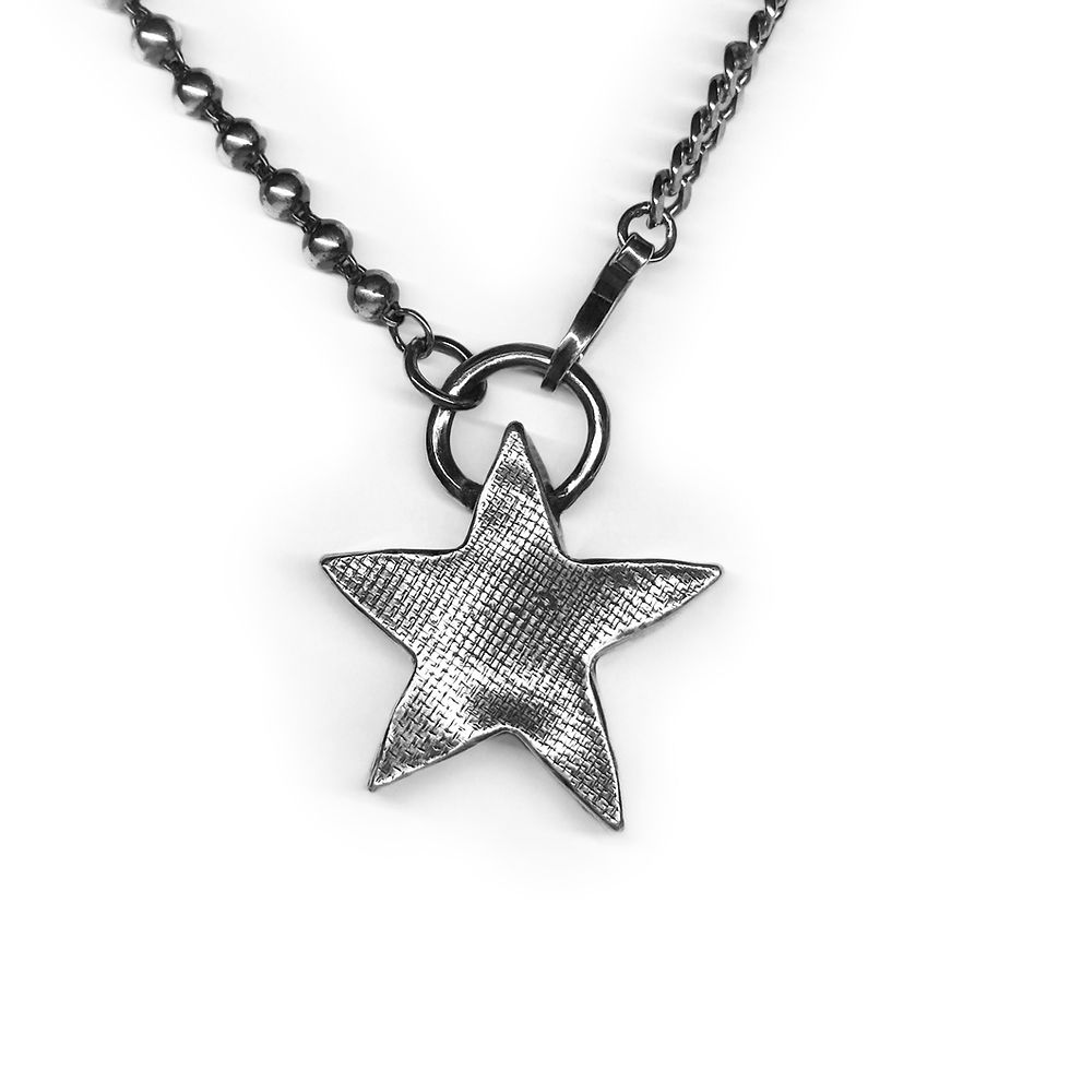 Thumbnail: Hollow star necklace with multi chain
