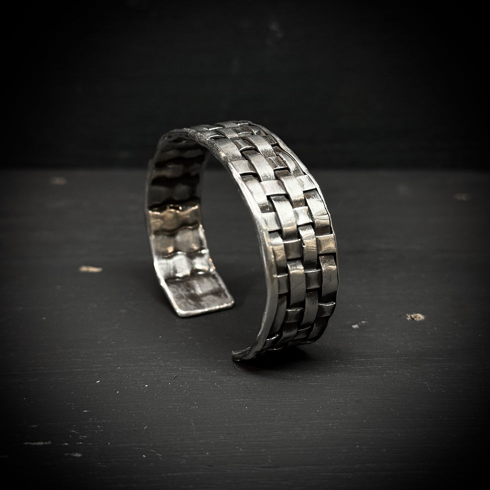 縮圖：Silver weaving cuff bracelet