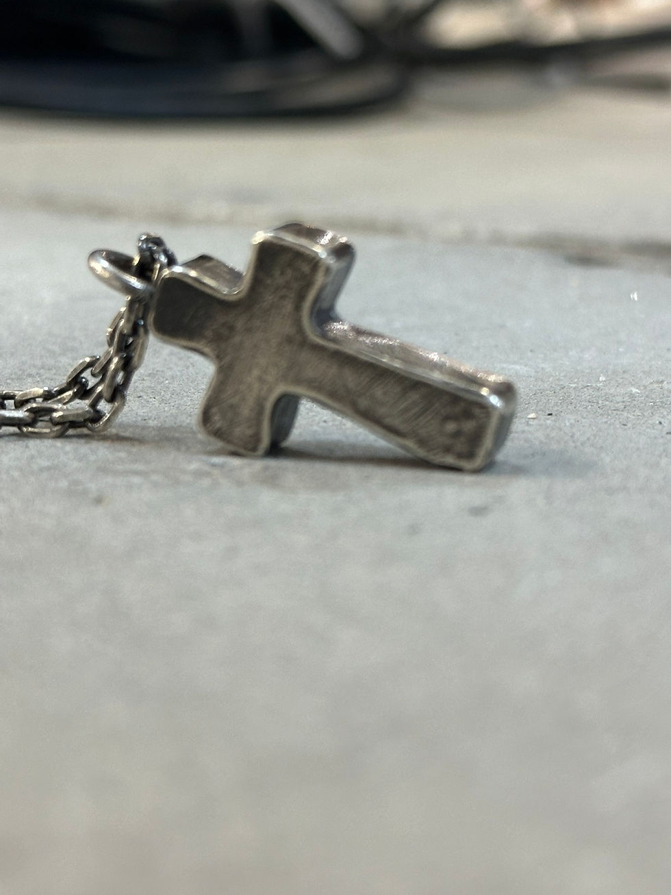 Silver hollow pendant necklace - Cross