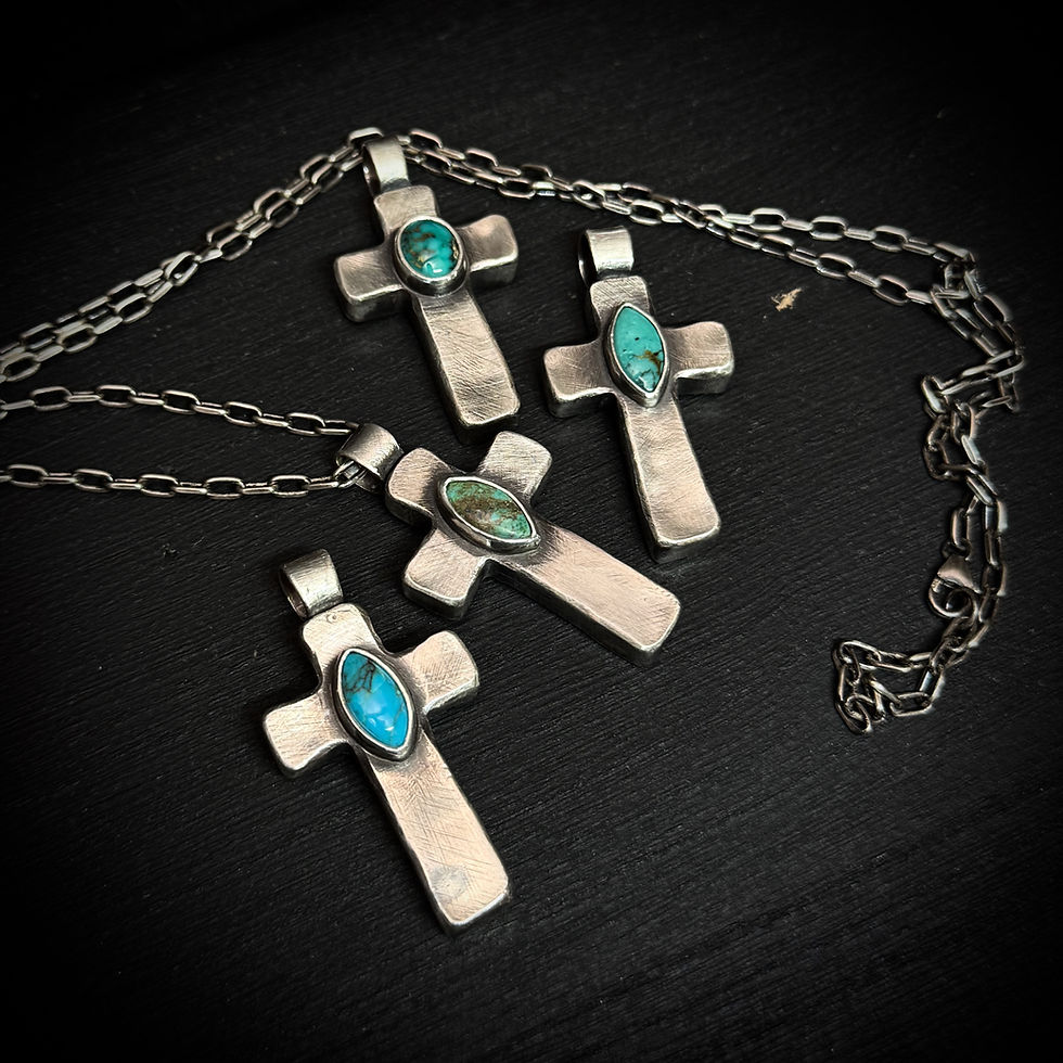 縮圖：Handmade silver hollow cross necklace with marquise turquoise