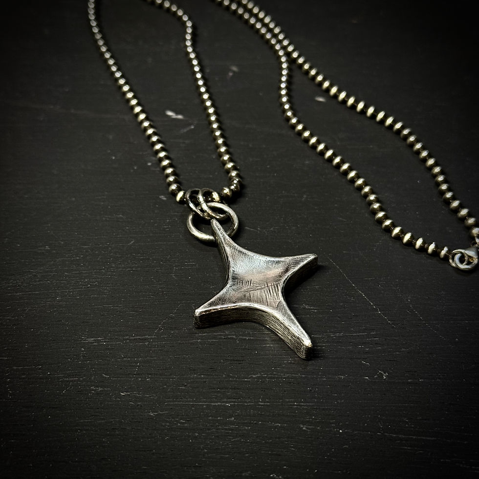 縮圖：Handmade hollow pendant silver necklace - flash