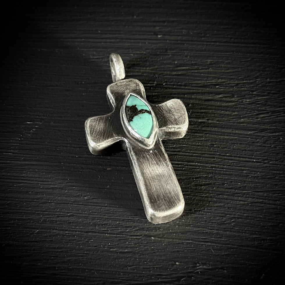 縮圖：Handmade silver hollow cross necklace with marquise turquoise