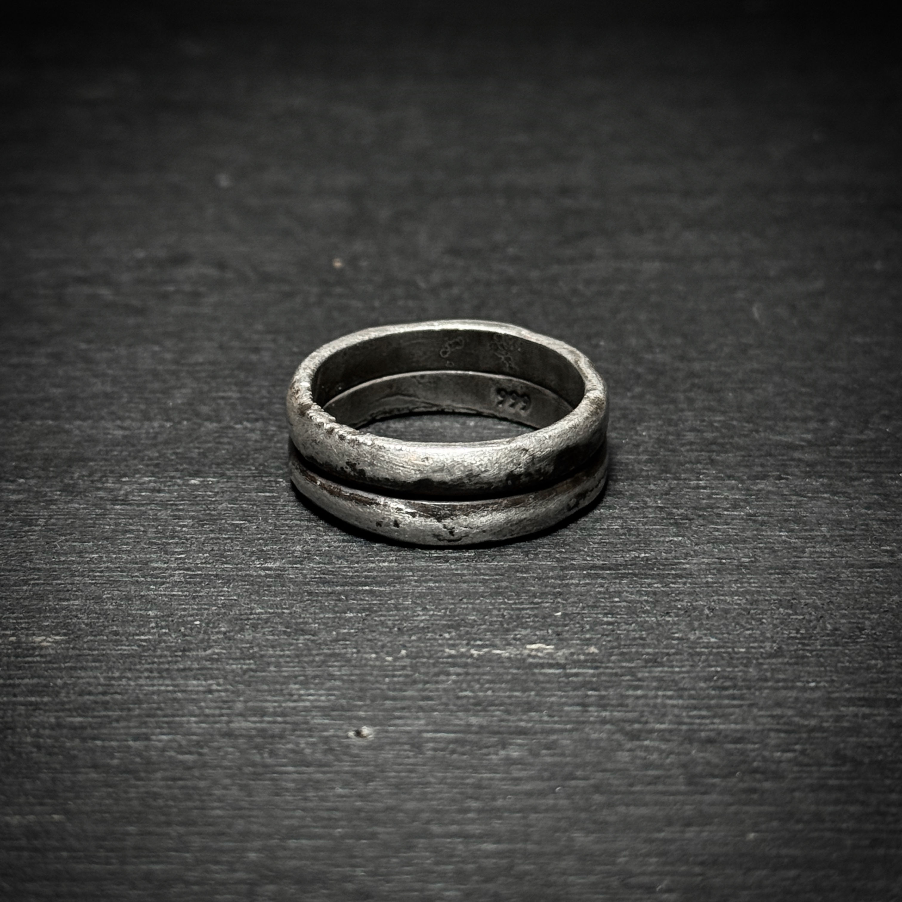 Handmade silver melting ring - double