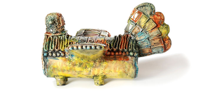 Susan Day, Avis Divitiis Tarta, handcrafted ceramic sculpture with tactile surface