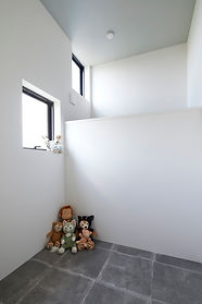 大きなリビングと積木の家 トートアーキテクツラボ