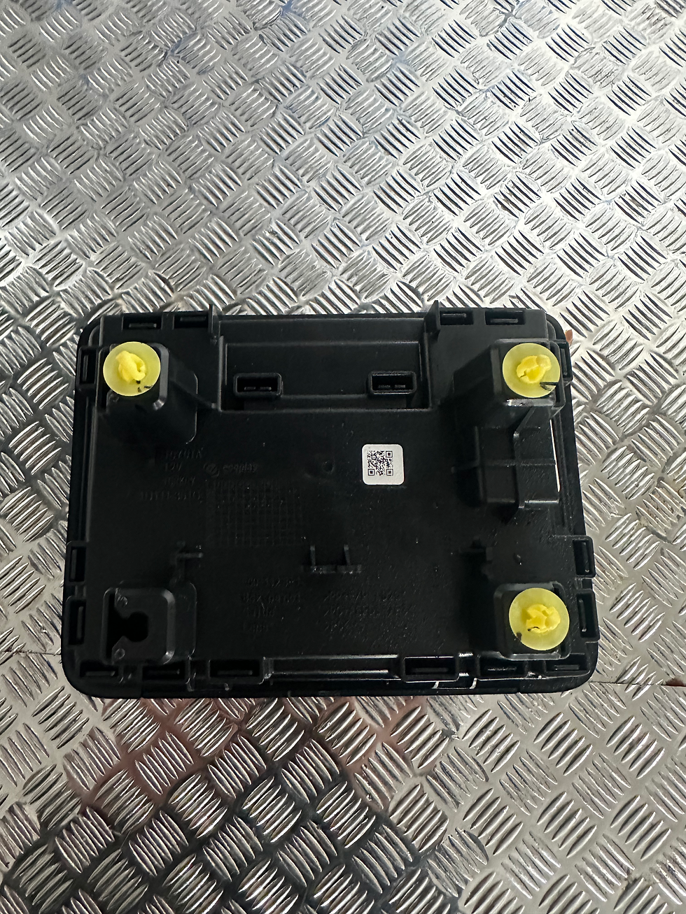 Thumbnail: TOYOTA COROLLA 2019-2025 INTERIOR ROOF LIGHTNING 1D111-351G