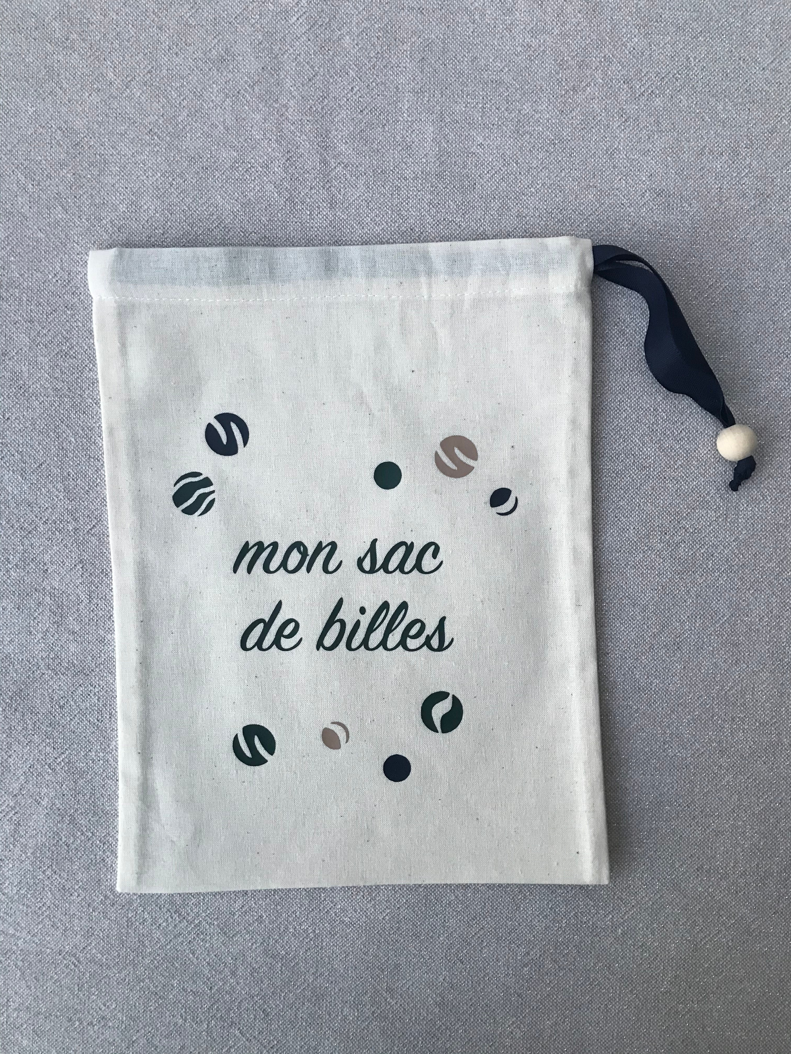 Sac de billes motif "Mon sac de billes" fond blanc lien à droite