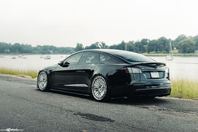tesla-model-s-plaid-avant-garde-wheels-agwheels-srx06r-monoblock-forged-brushed-polished-0