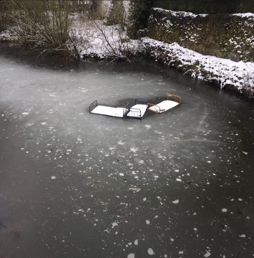 art installation by Suzanne Levesque, 'Müde bin ich' 2017, Galerie Schloß Parz, Austria