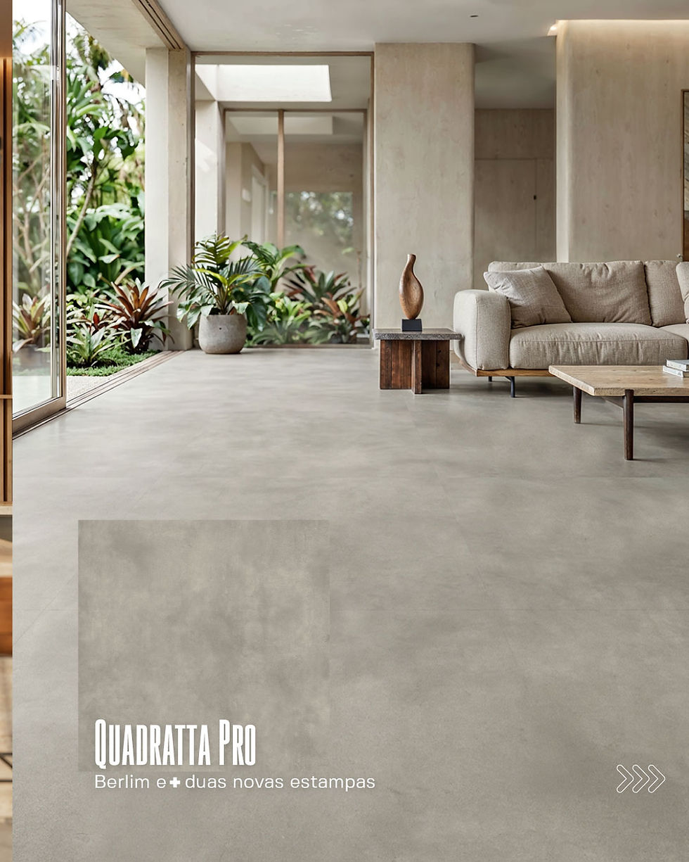 Sala minimalista com placas vinílicas em grande formato.