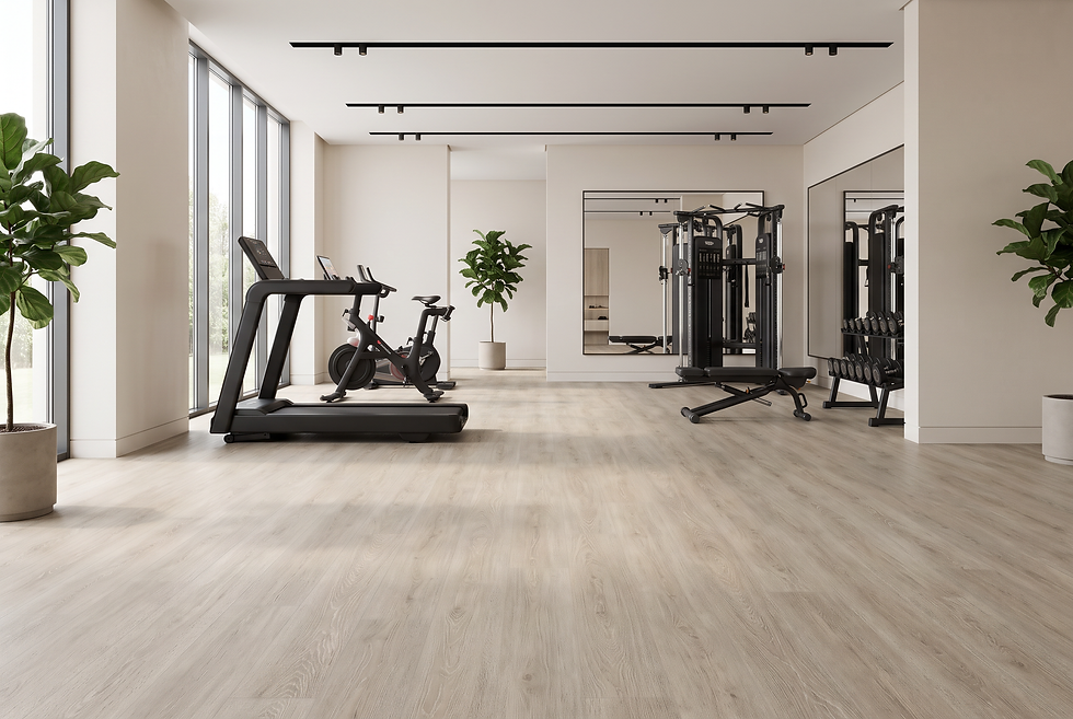 Academia com piso vinílico amadeirado claro. Piso para ambiente comercial, fluxo de moderado à intenso.