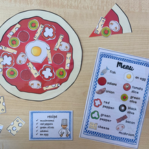 Stelle Pizzen nach Rezept zusammen oder baue deine ganze eigene 