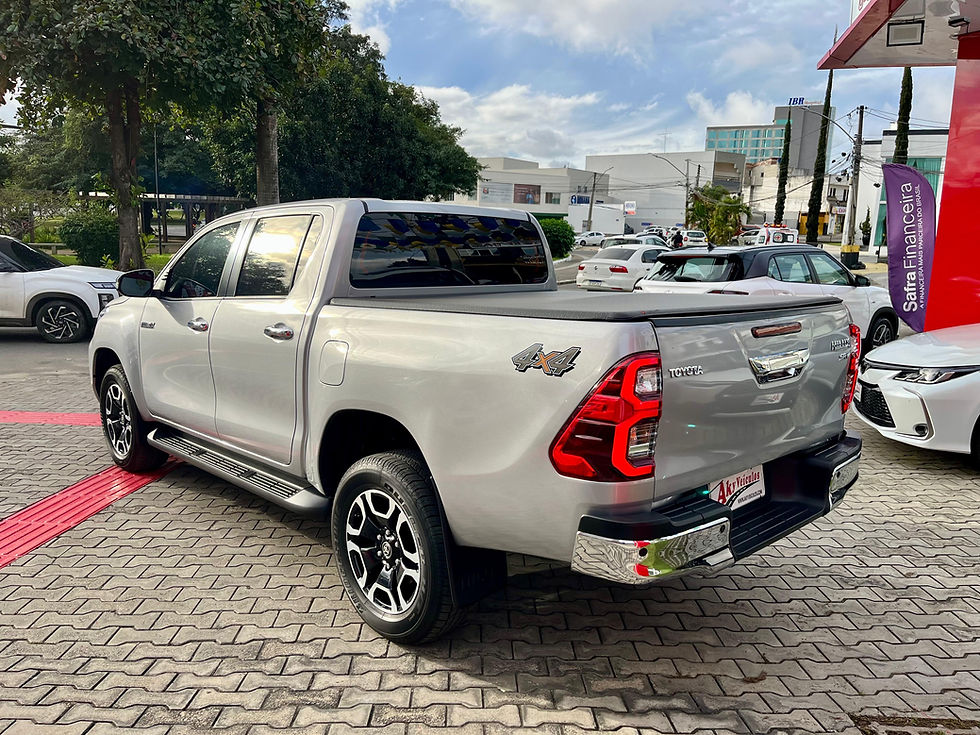 Miniatura: Toyota Hilux SRV