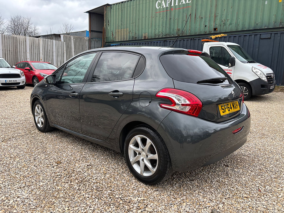 Thumbnail: Peugeot 208 1.2 VTi PureTech Style Euro 5 5dr
