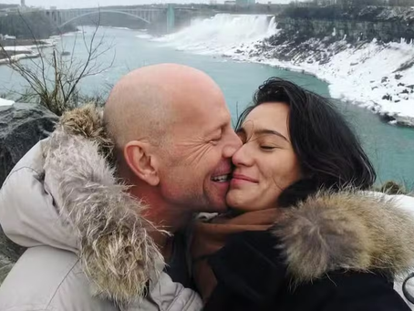 Em fórum sobre Alzheimer, mulher de Bruce Willis anuncia livro: 'Roteiro que gostaria de ter recebido'