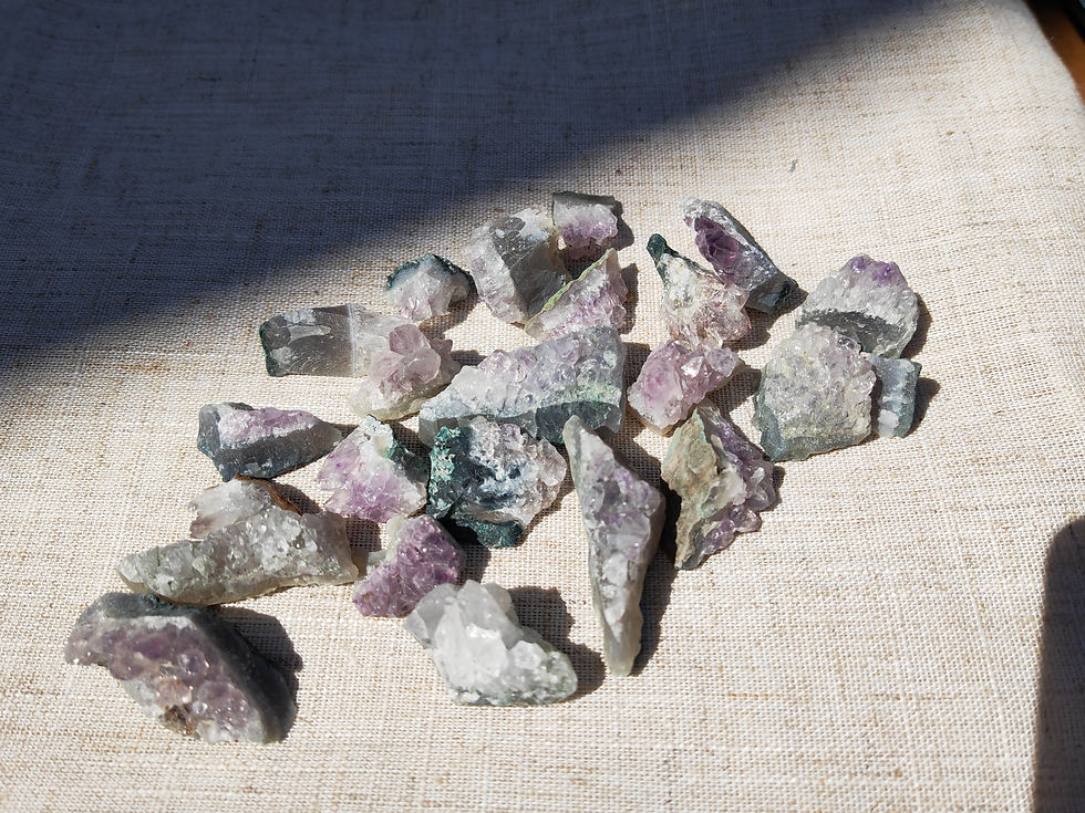 Thumbnail: Extra small Low Grade Amethyst Clusters