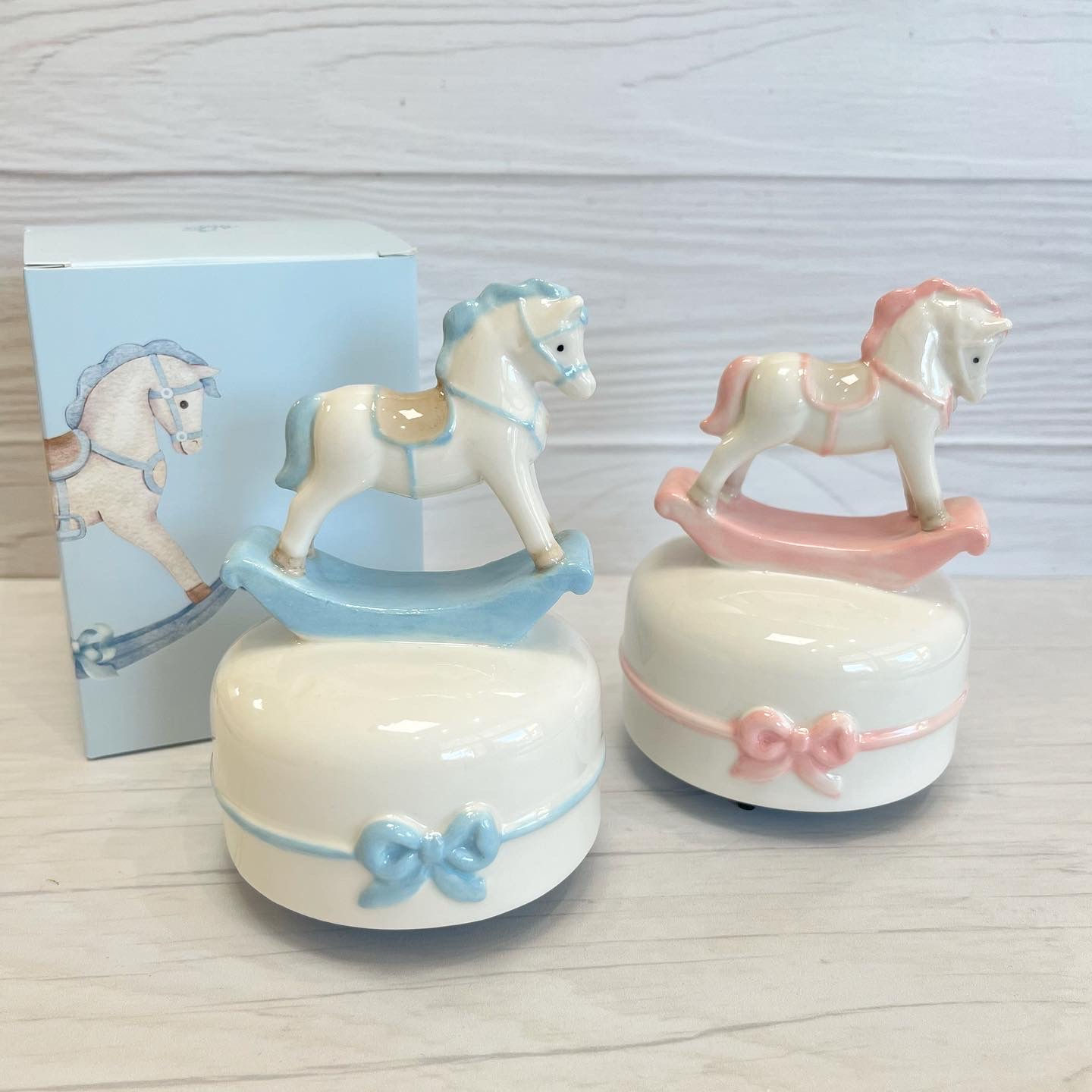 Bomboniera Carillon Cavallino a Dondolo