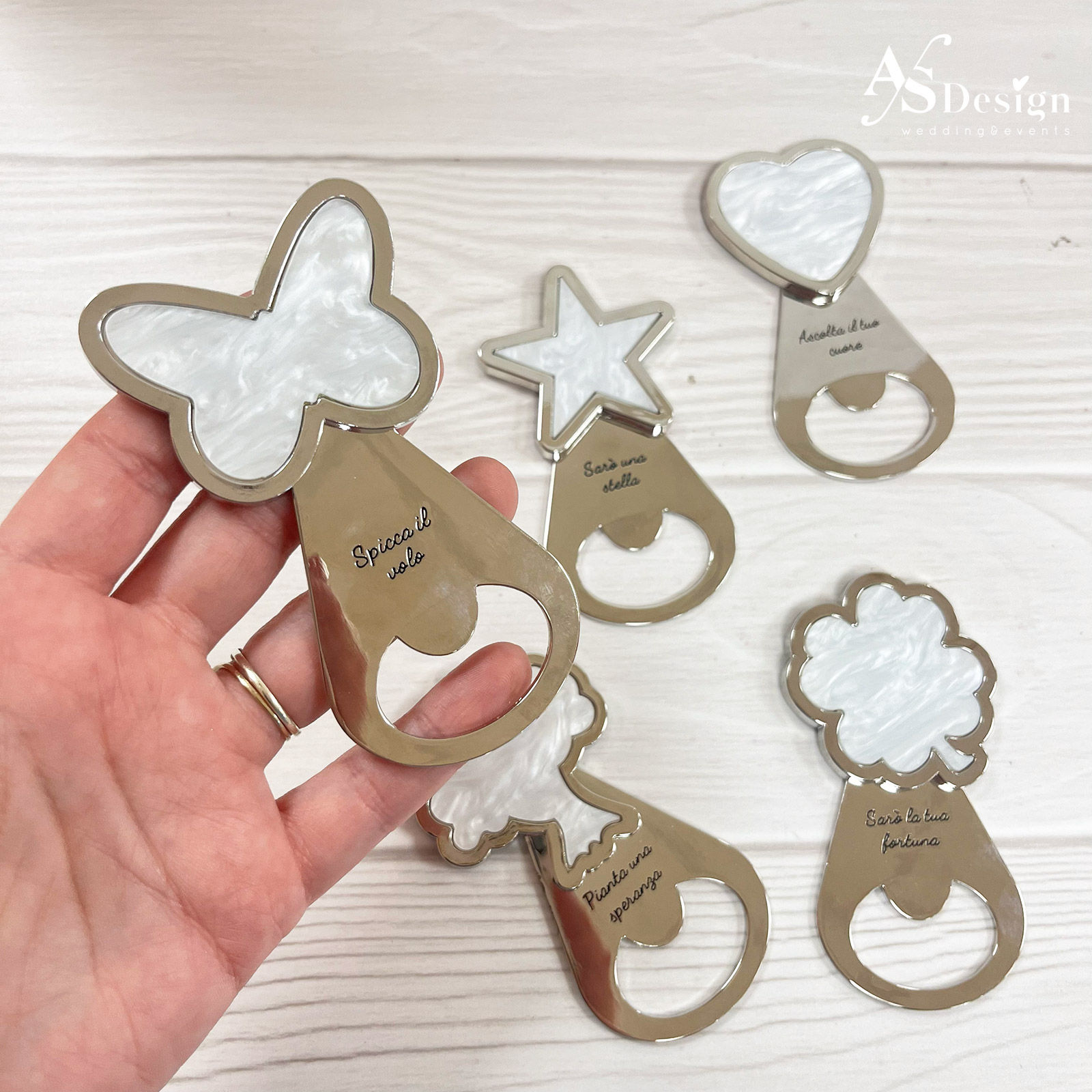 Bomboniera Apribottiglia Argentato con Frase