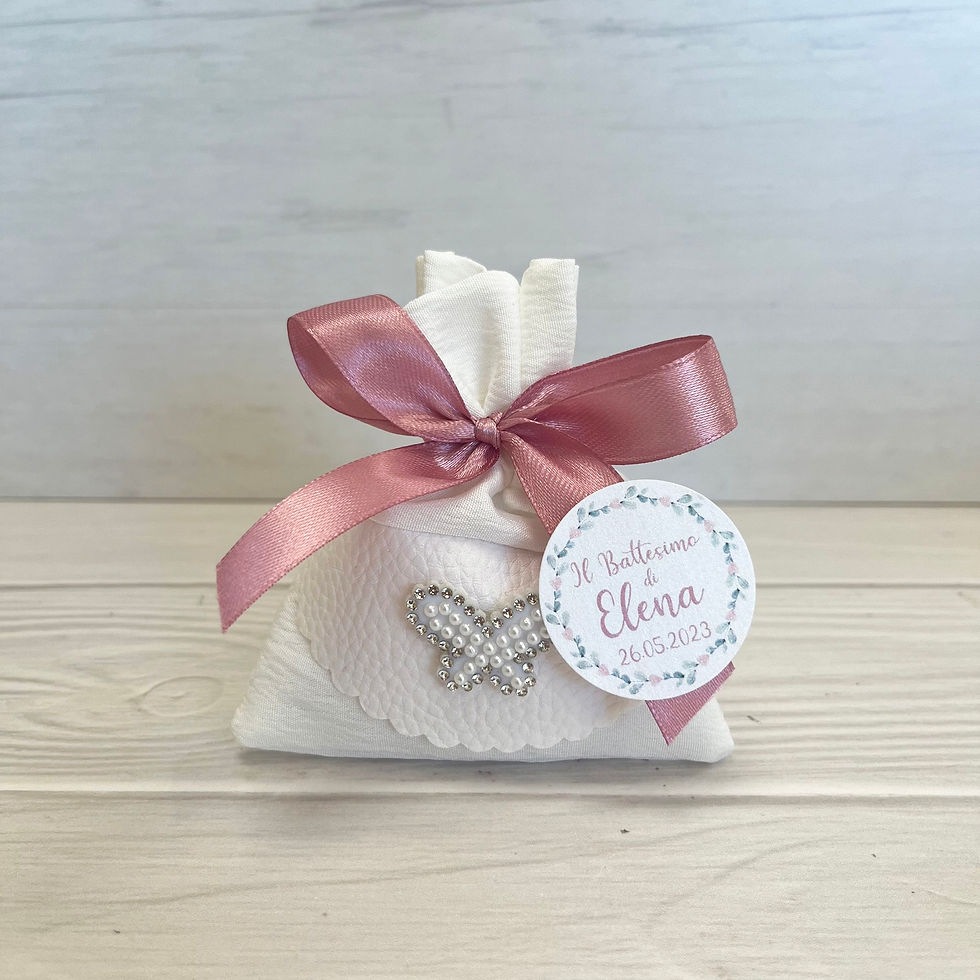 Sacchetto Confetti Bianco con Farfalla di Perle