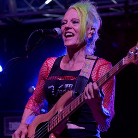 little-lisa-bass-singing.jpeg