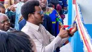 Tshopo : Le Gouverneur Paulin Lendongolia inaugure le CSR de Maleke, un nouveau fleuron pour la santé publique