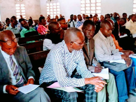 Kasaï central : À Demba, les chefs d'établissements primaires et secondaires apprennent