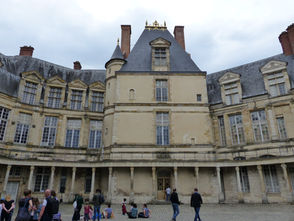 Le château de Fontainebleau, des déserts à la maison des siècles.