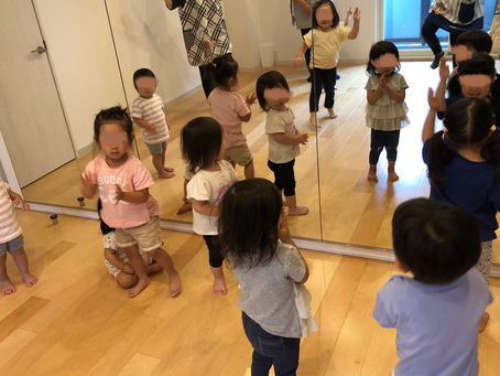 鏡の部屋で遊んだよ!