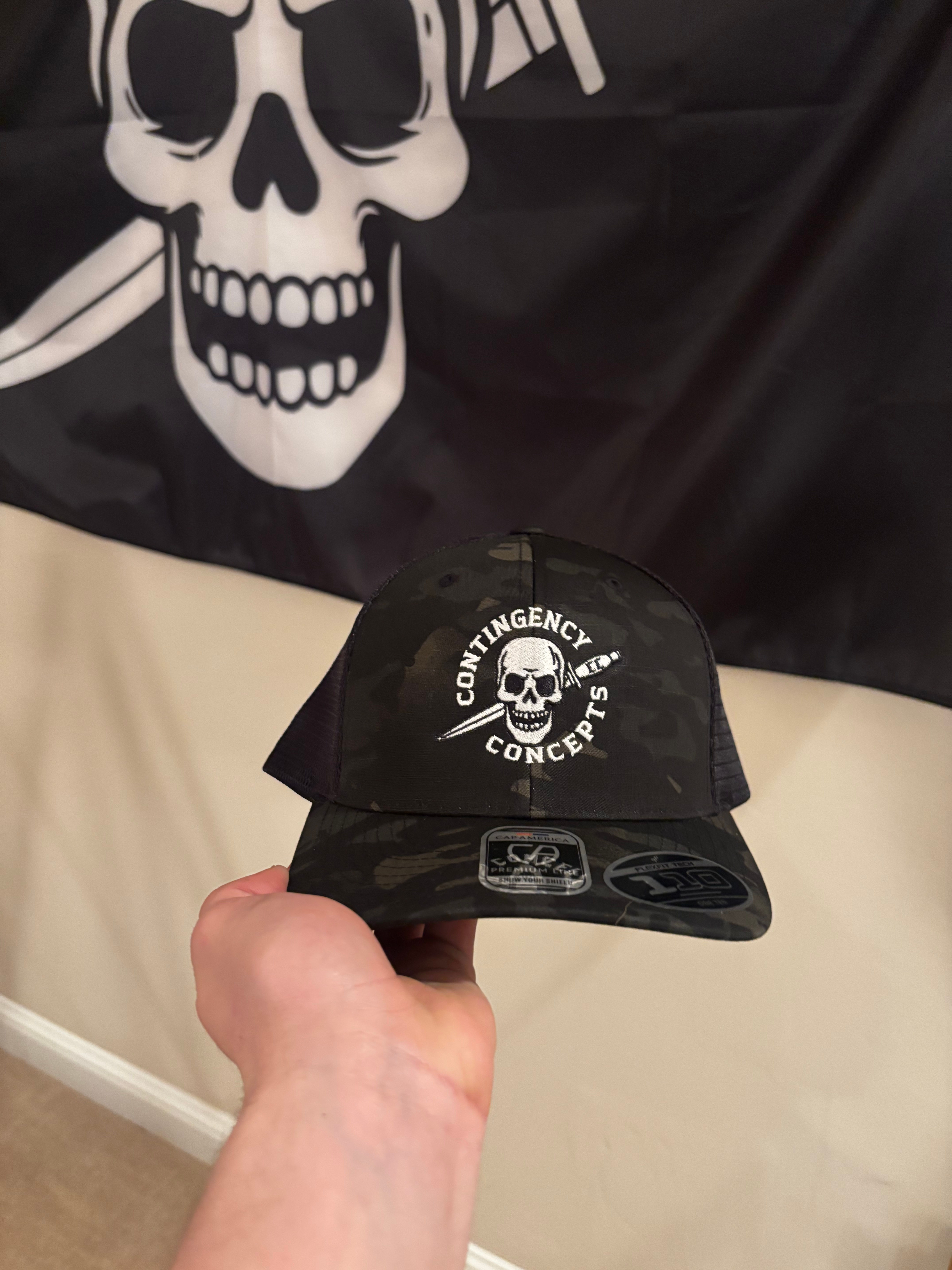 MC BLACK SKULL DAGGER HAT