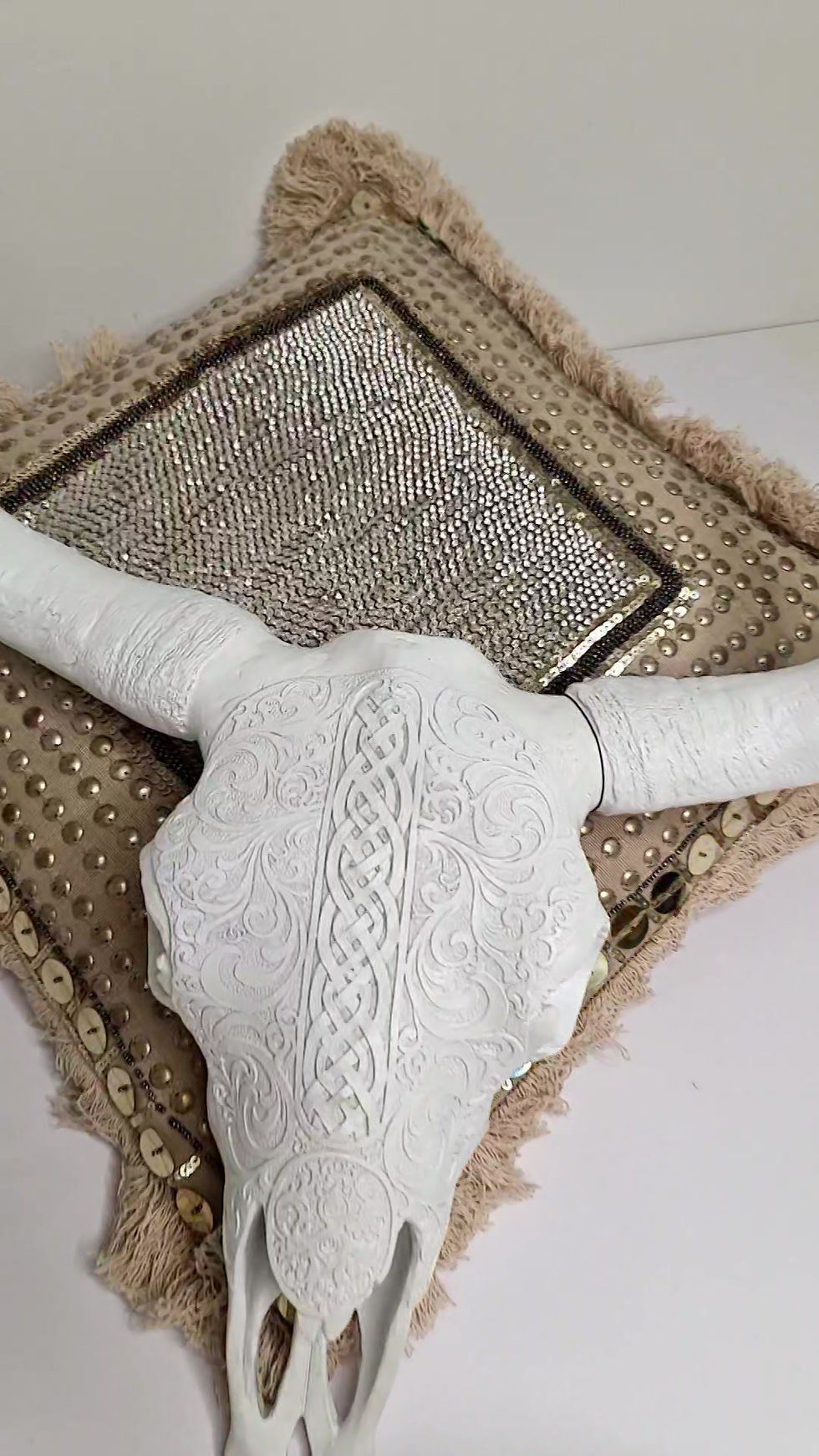 Miniature : Crâne Suspendu Ibiza Resine Blanc 45 cm J-Line