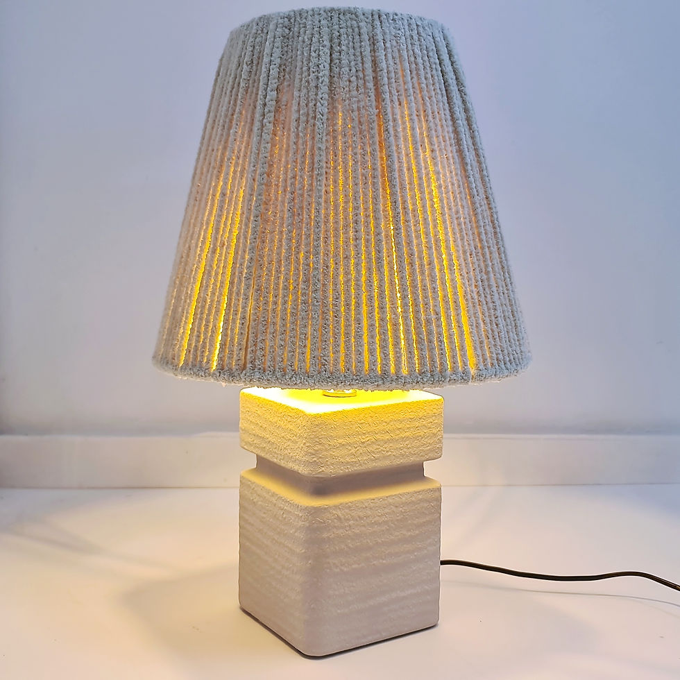 Miniature : lampe pied structuré beige et abat-jour conique beige