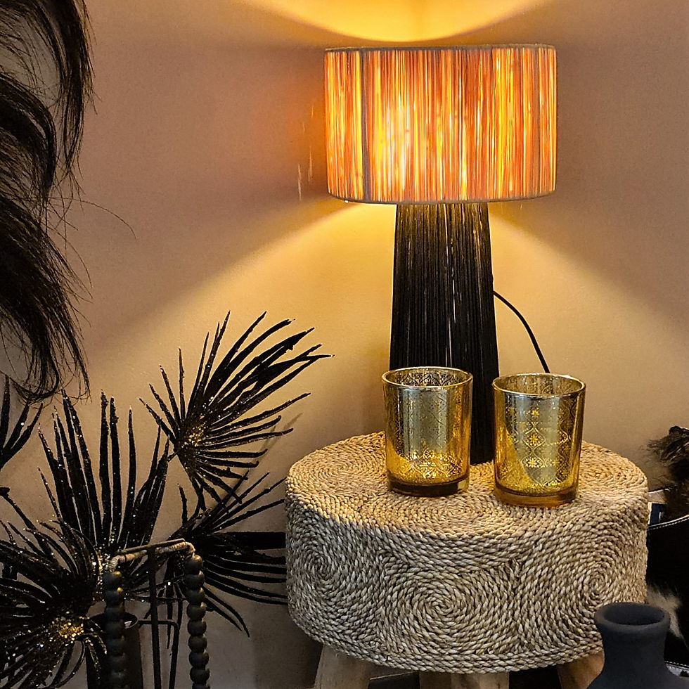 Miniature : Lampe raphia naturel & pied noir — artisanat de Bali