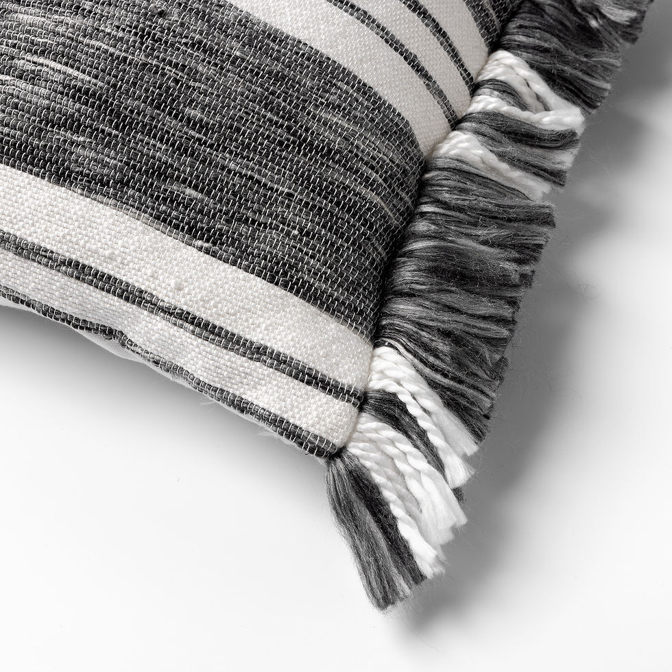 Miniature : Coussin ligné gris & blanc 40 x 50cm