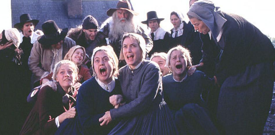 De Salem a la Actualidad: Las Brujas de Salem en el Teatro de Casa Azul