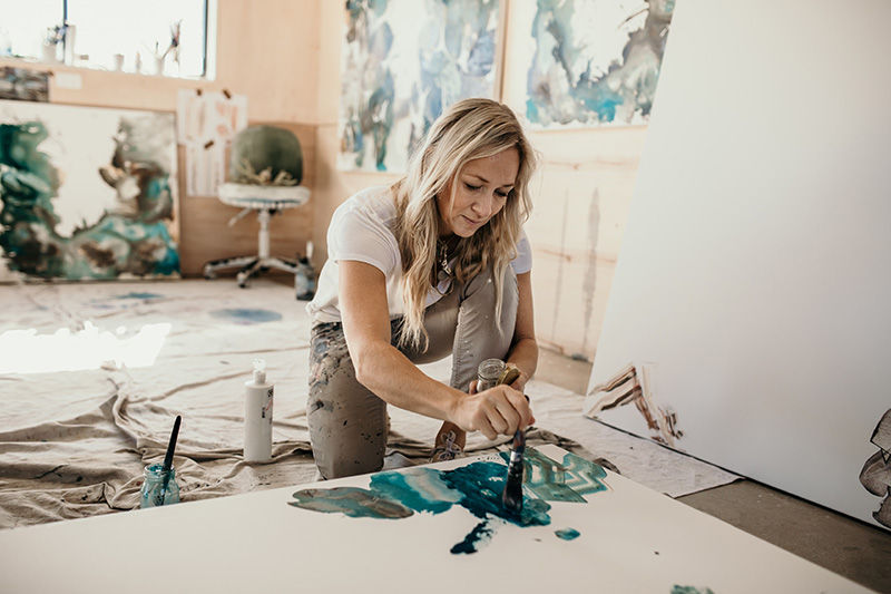 Finding her own Unique Style - Interview with Amica Whicop