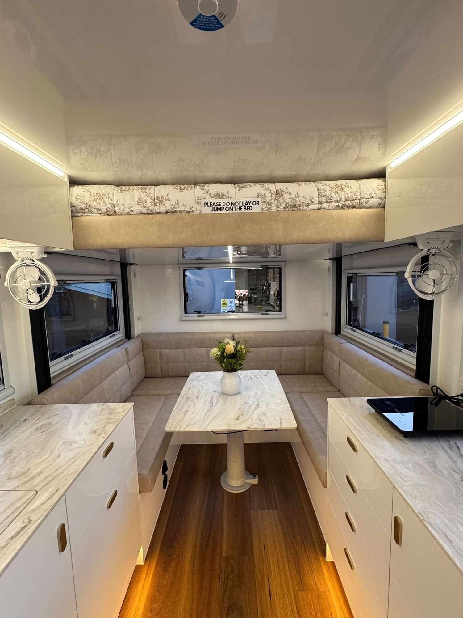 Dinette with LED lighting