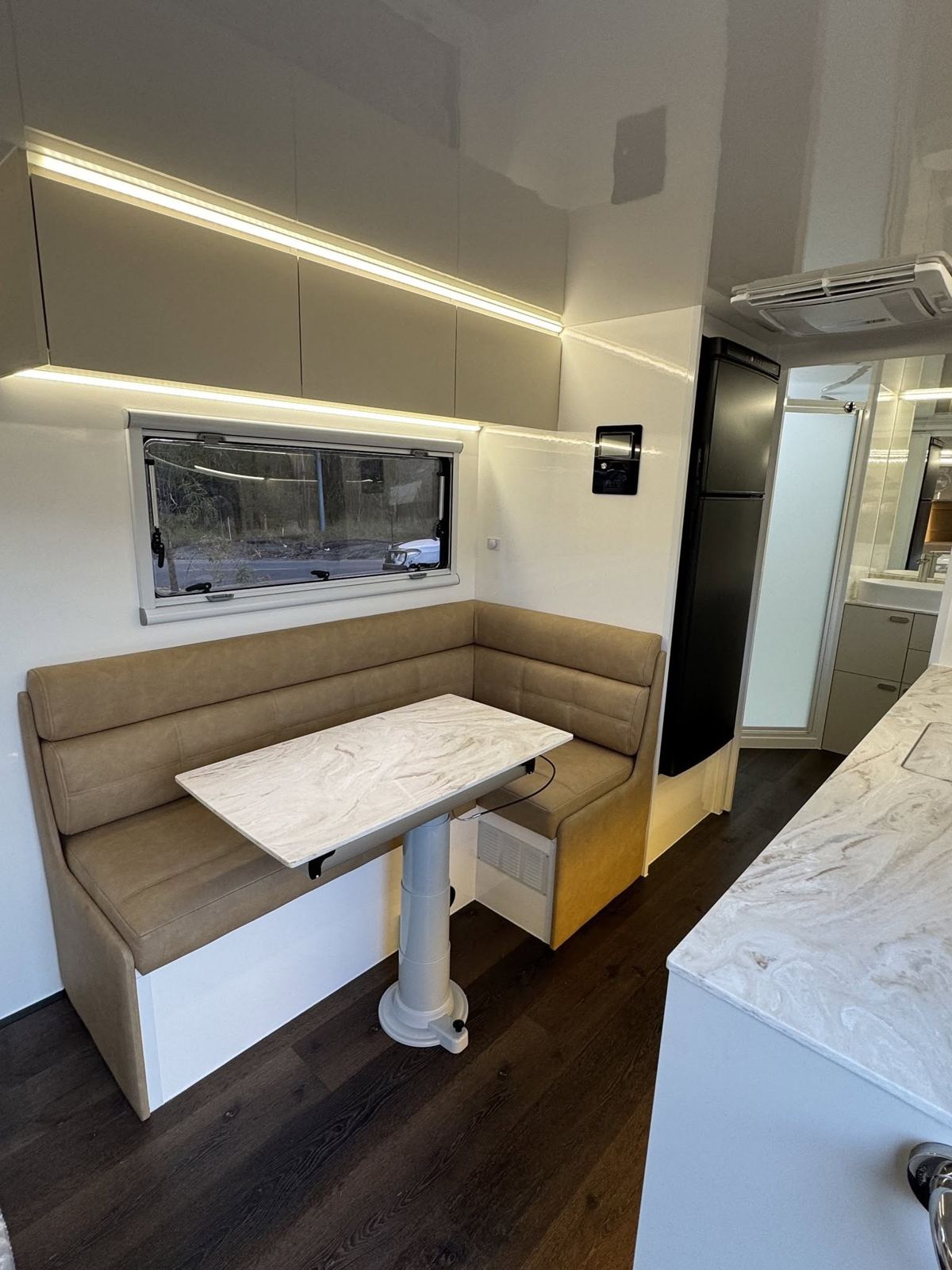 Café dinette and full-height fridge