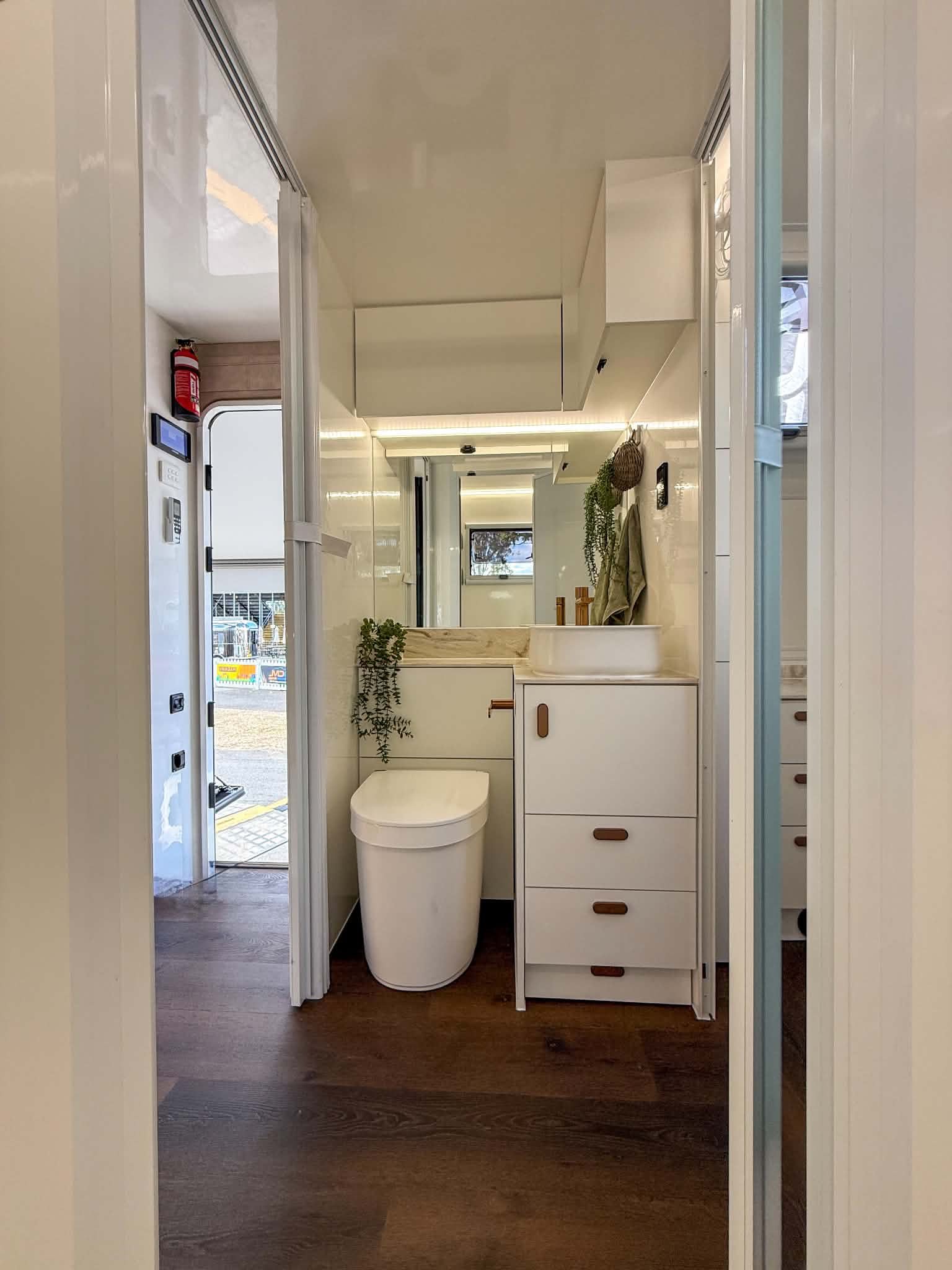 Ensuite through the folding door
