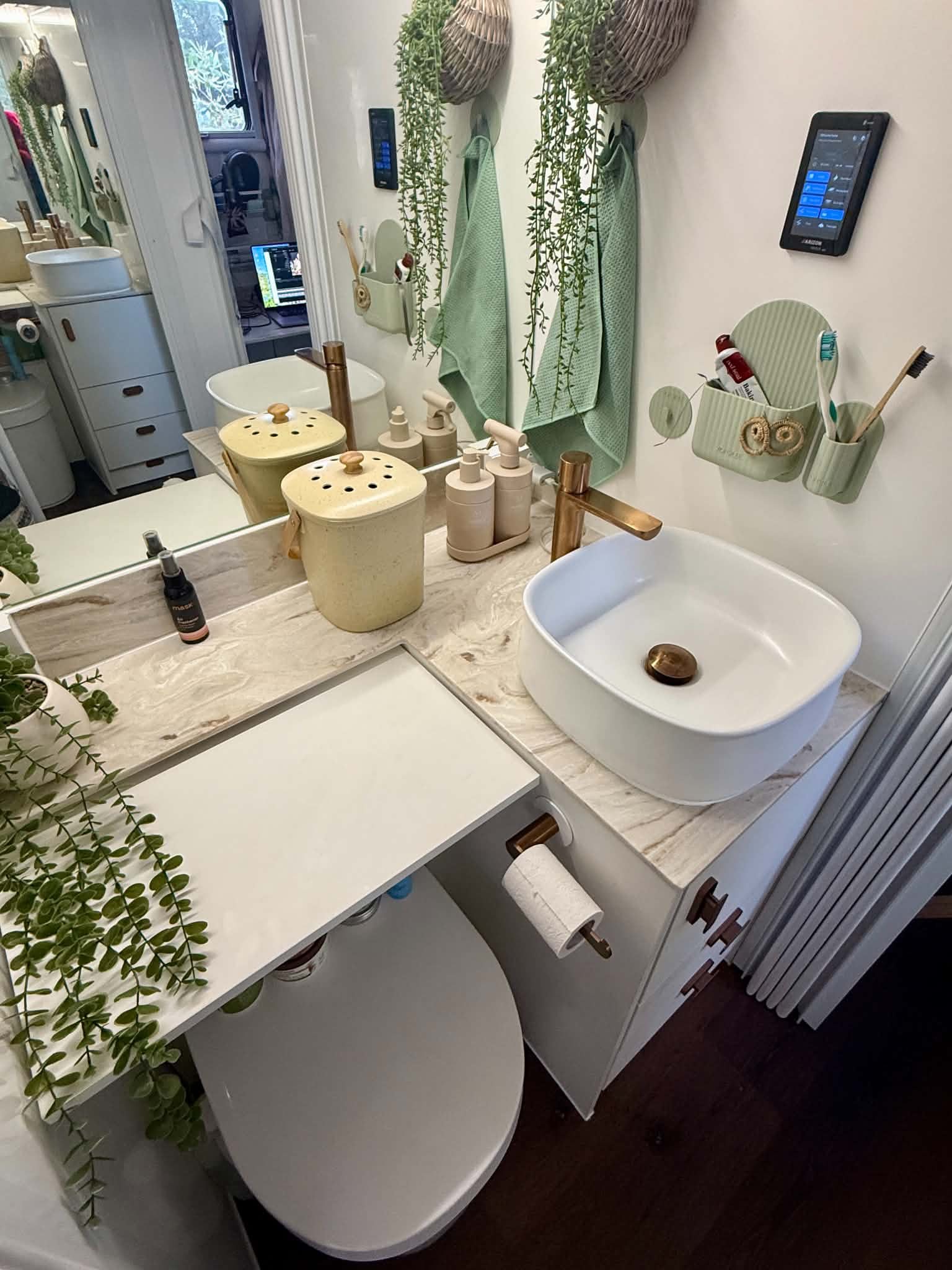 Ensuite with touch-screen control