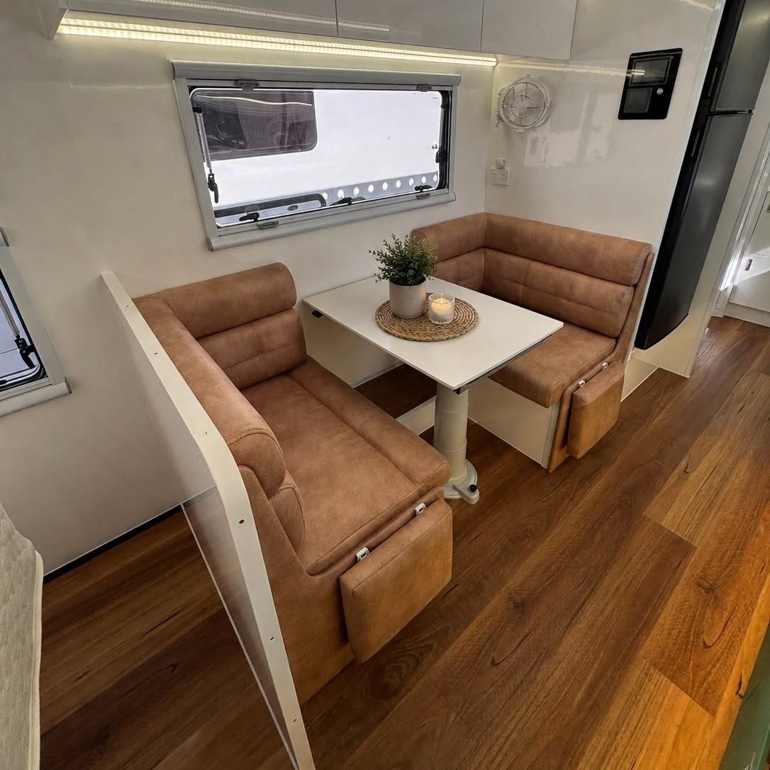Tan leather café dinette
