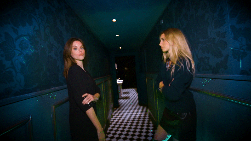 ELORA LYON FILM 1 INSIDE 30s v1_1.gif