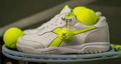 diadora-king-saladeen-maverick-n9002-rel