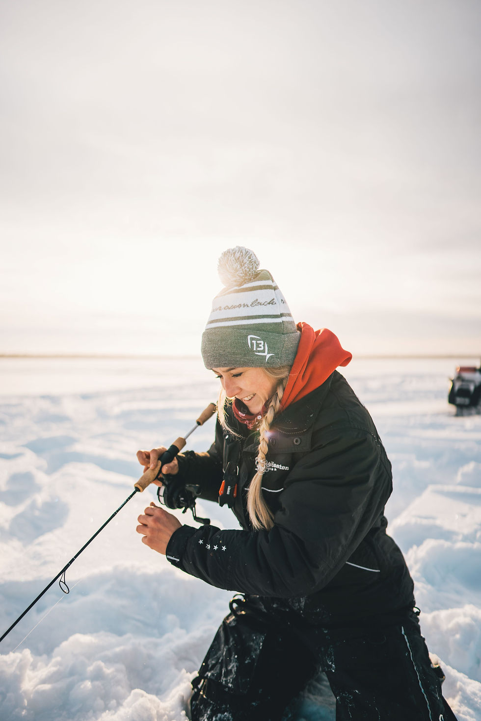 Eisangeln auf dem Lake Athapapuskow - Credit: HuntFish Manitoba
