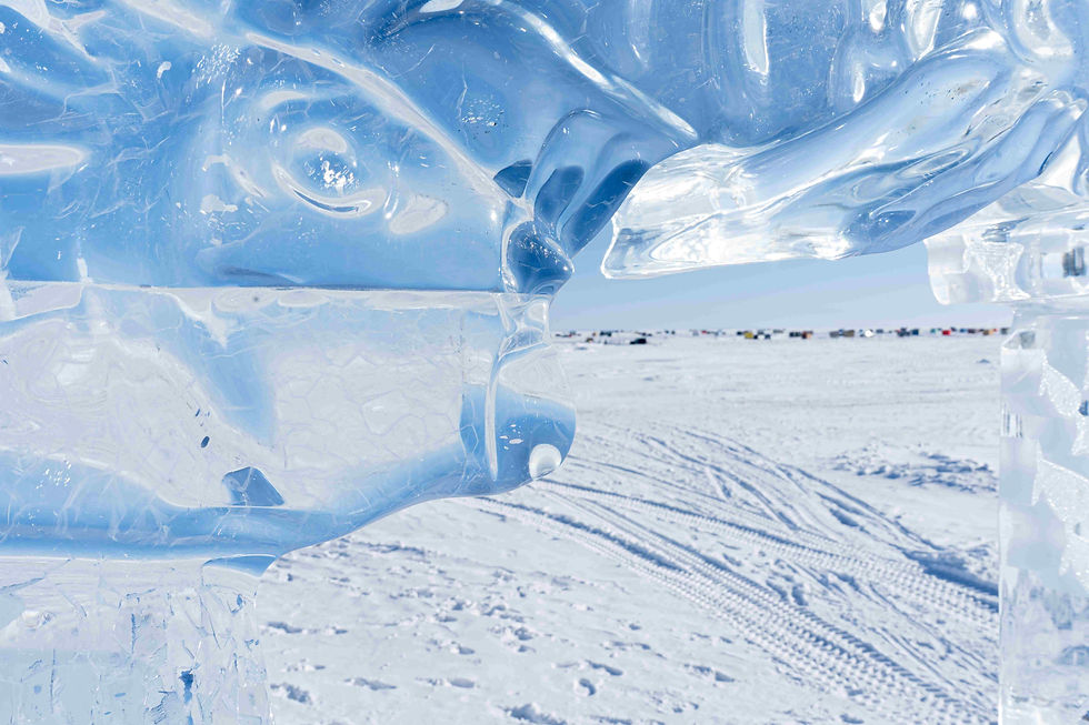 Gimli im Winter - Credit: Travel Manitoba
