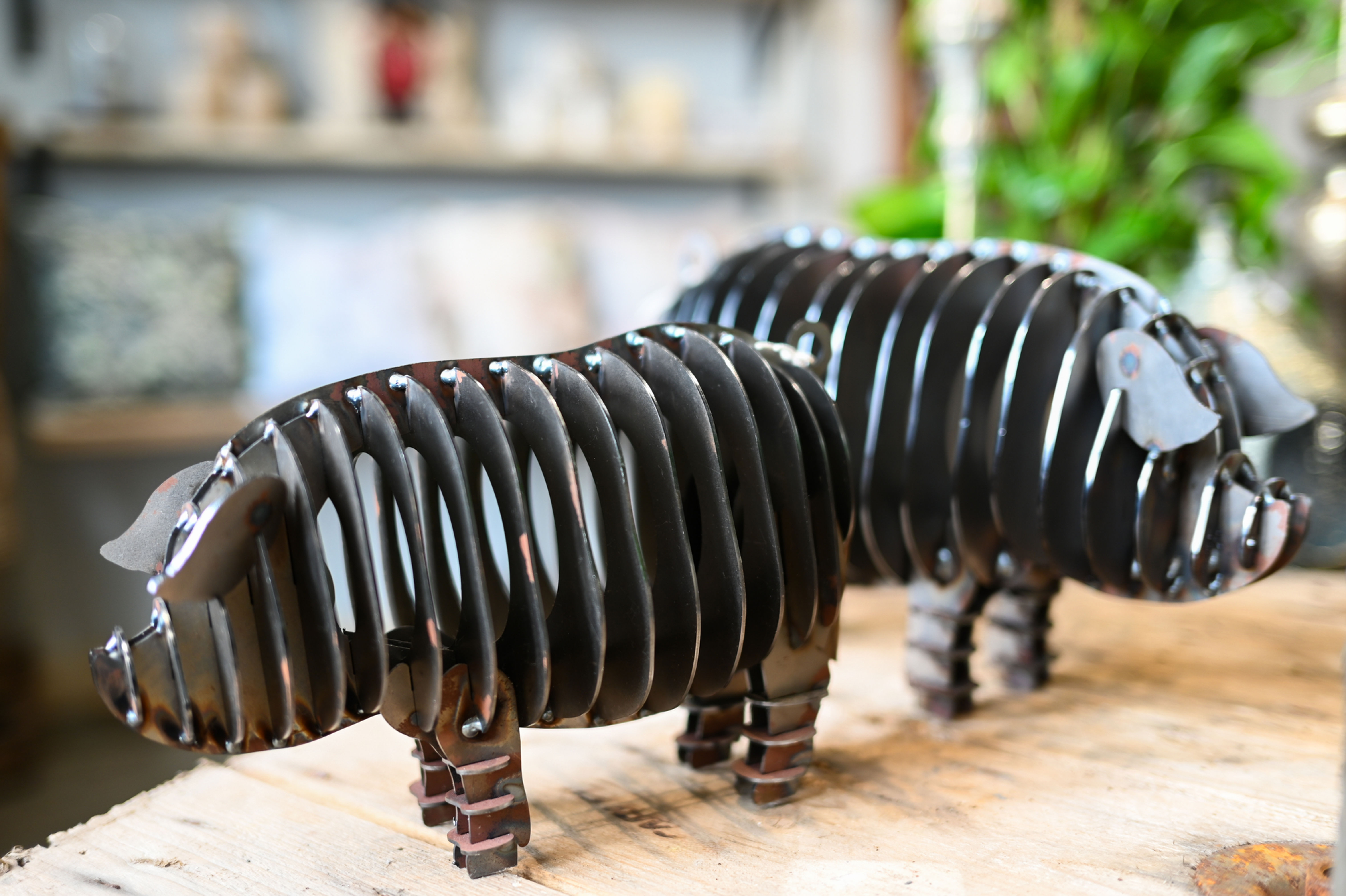 Metal Frame Pig, Various Sizes