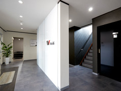 社屋内観フロア
