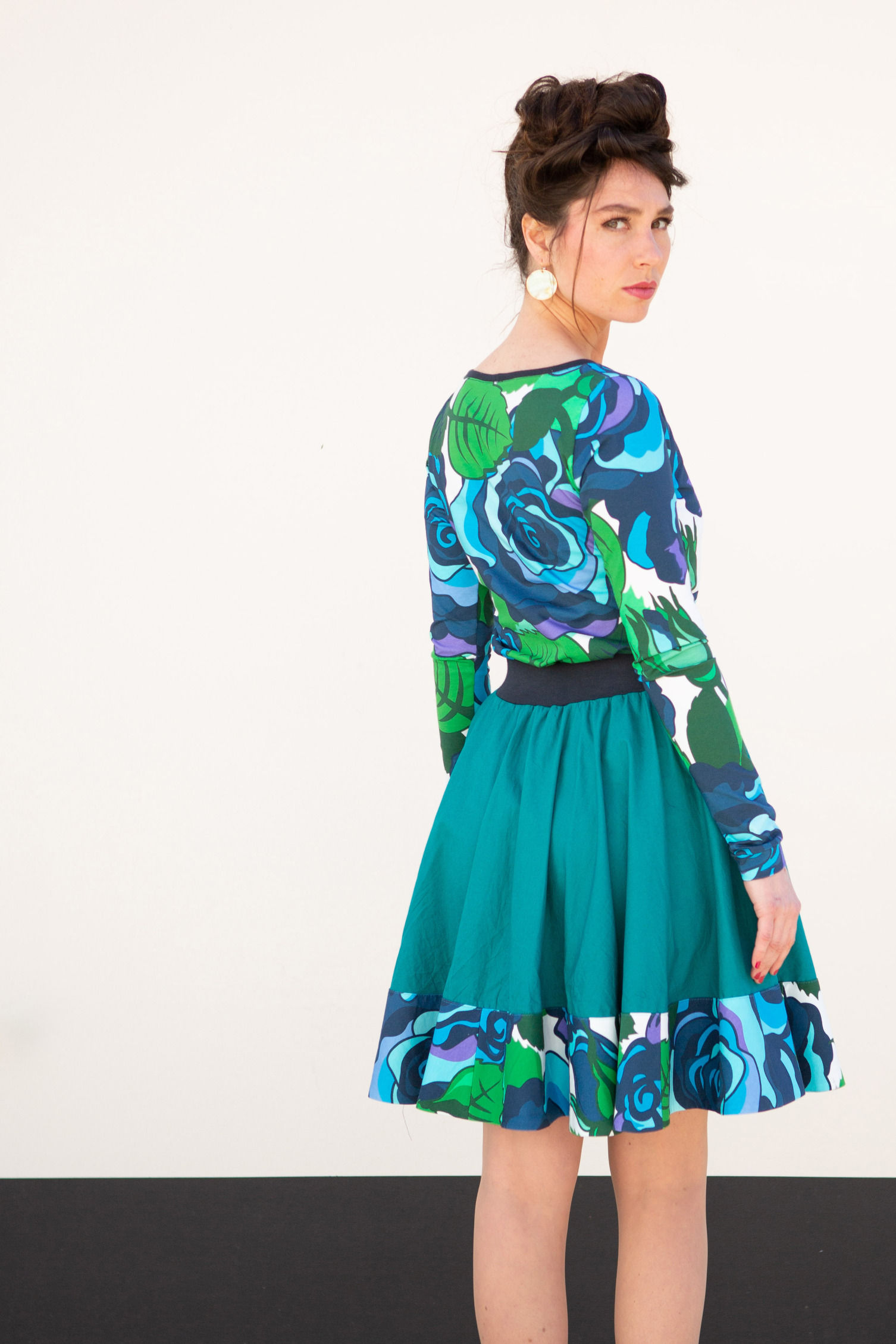 Fleurige cirkel rok van biologische stoffen