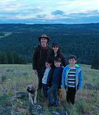 Family photo in the mountains2B6C557317971E929.JPG