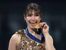 Figure Skating Gold Medalist Breaks Boundaries